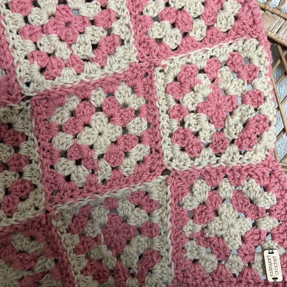Crochet Granny Square Blanket‎